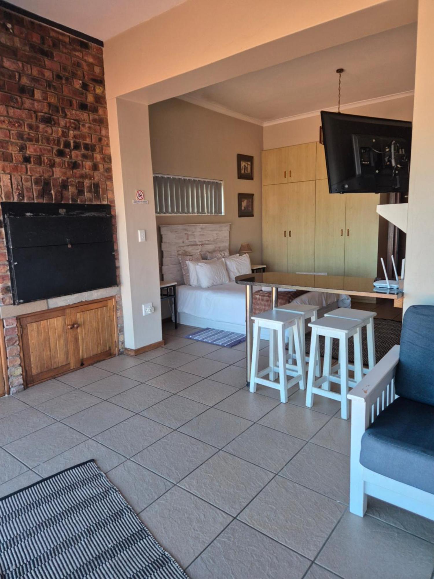 See-Struis Stilbaai Bilik gambar